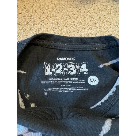 NWOT Forever 21 Ramones Tie Dye Tee - Picture 4 of 4